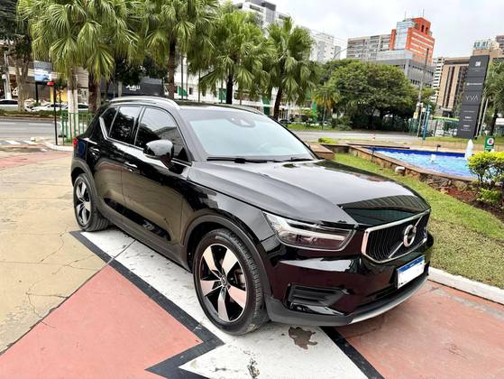 VOLVO XC40 2.0 T5 GASOLINA MOMENTUM AWD GEARTRONIC VOLVO XC40 2.0 T5 GASOLINA MOMENTUM AWD GEARTRONIC